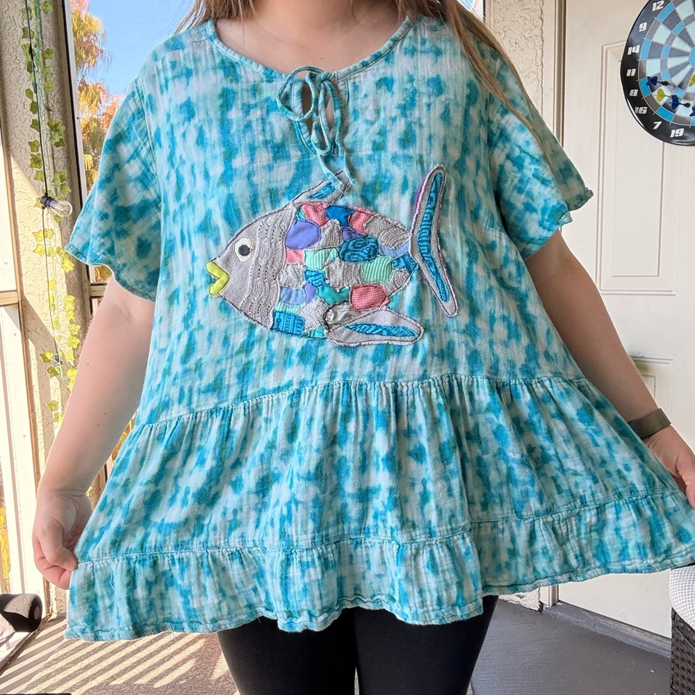 Upcycled 3X Blue Flowy Top with Playful Fish